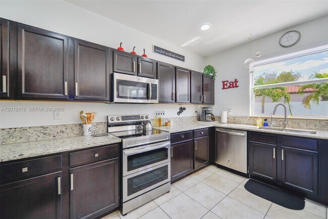 Building Photo - 9101 SW 169th Pl