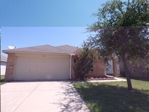 Building Photo - 652 Rosario Ln