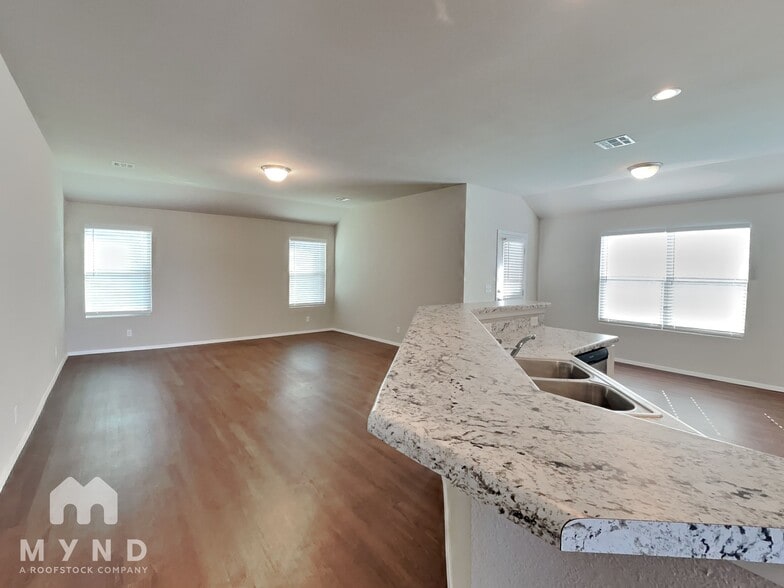 Building Photo - 7316 E 141st St N