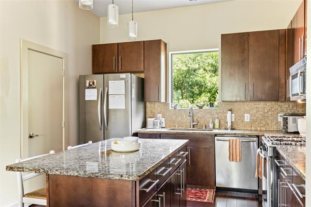 Building Photo - 4111 Newton Ave