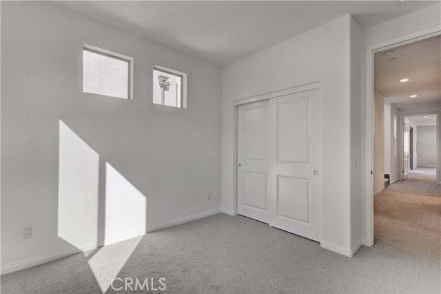 Building Photo - 130 Spectacle