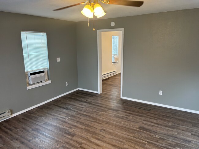 Building Photo - 1840-1842 NW 12th St