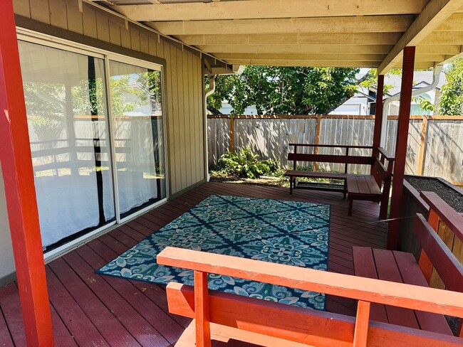 Building Photo - Charming Cascade Park One Level Home