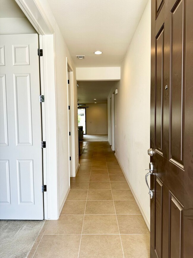 Building Photo - BEAUTIFUL VERRADO 3 BEDROOM PLUS DEN WITH ...