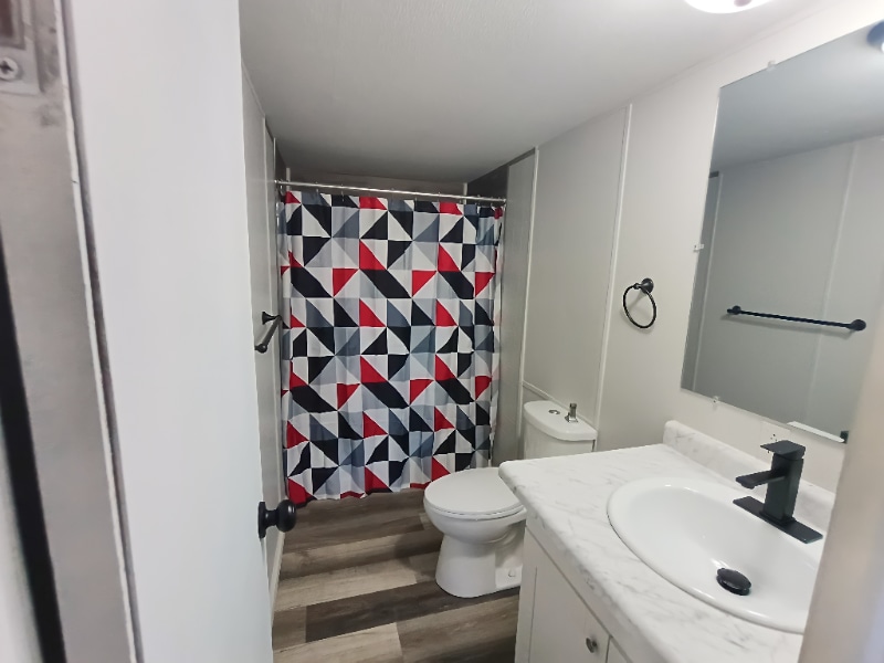 Building Photo - 63 Deerwood Park