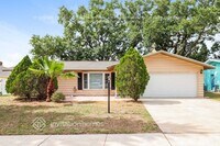 Building Photo - 1685 Fortune Dr