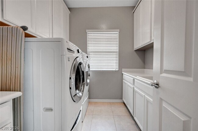 Building Photo - 358 Elder View Dr
