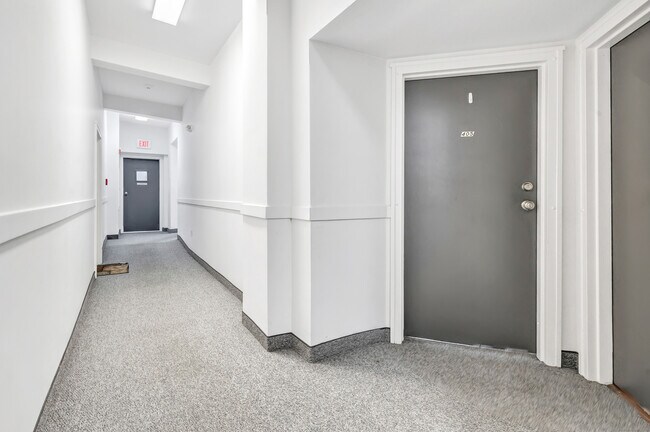Building Photo - 146 High St