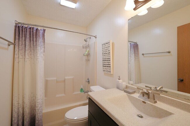 Building Photo - 3139 Bowfield Way