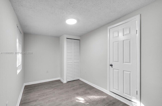 Building Photo - 914 NW 80th St