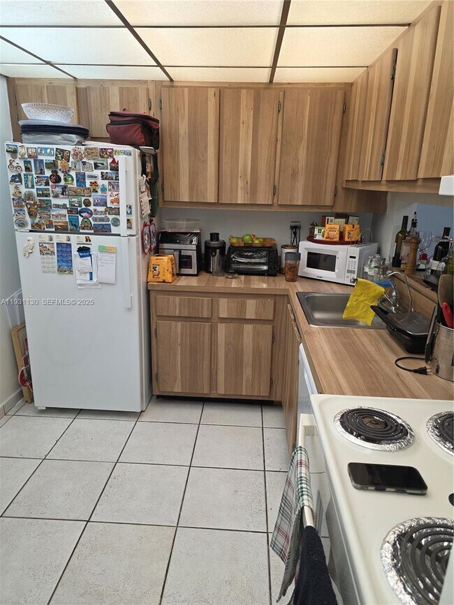 Building Photo - 8035 SW 107th Ave