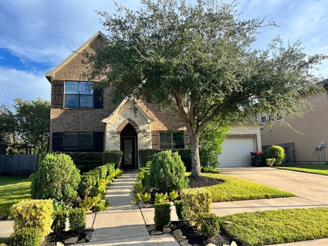 Building Photo - 7007 Fall Creek Ln
