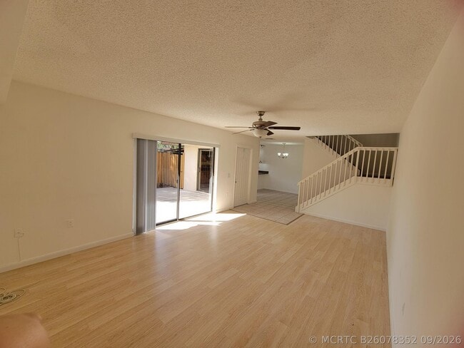 Building Photo - 588 Green Springs Pl
