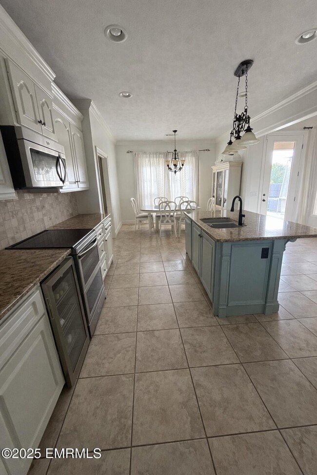 Building Photo - 11767 Maiden Rd