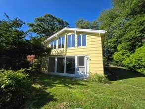 Building Photo - 106 Bayberry Rd