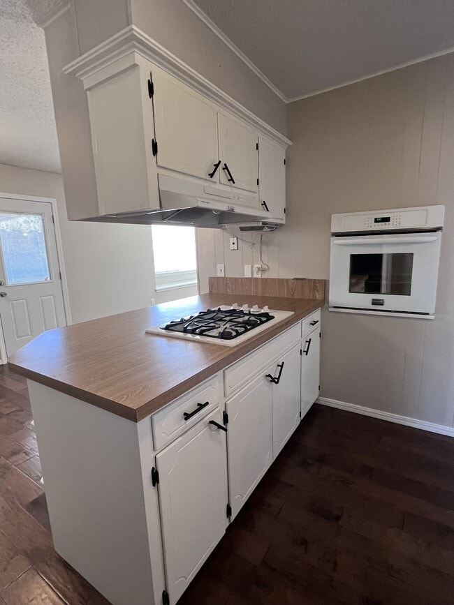 Building Photo - 2909 N Tropicana Ave