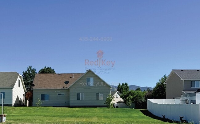 Building Photo - 1910 N Single Family Home