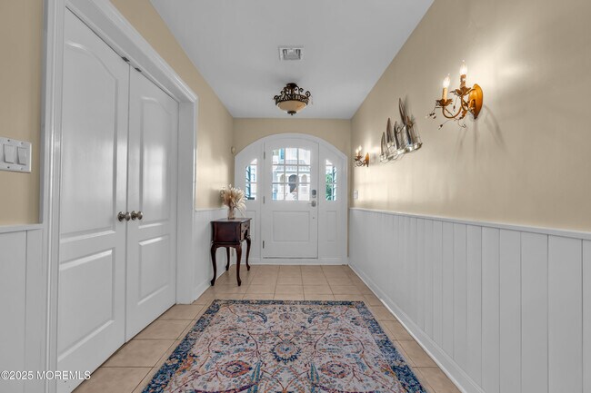 Building Photo - 2 Tradewinds Ln