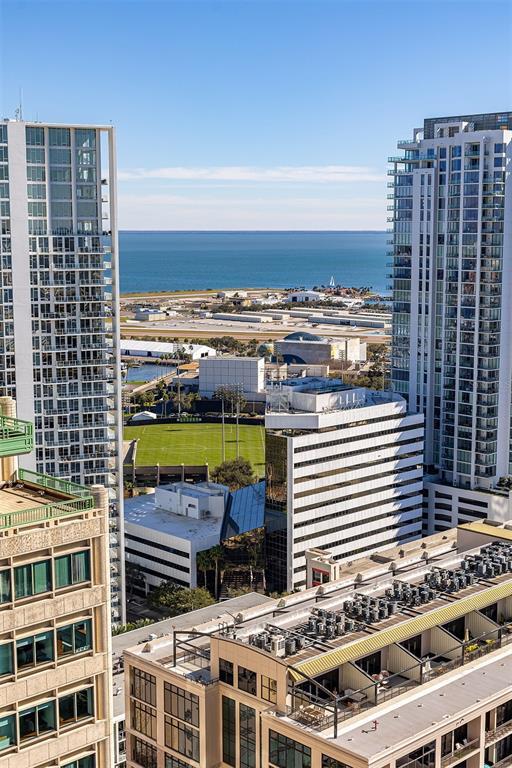 Building Photo - 275 1st Ave S