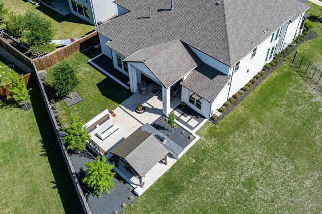 Building Photo - 701 Star Meadow Dr