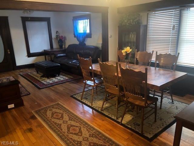 Building Photo - 4509 Bush Ave