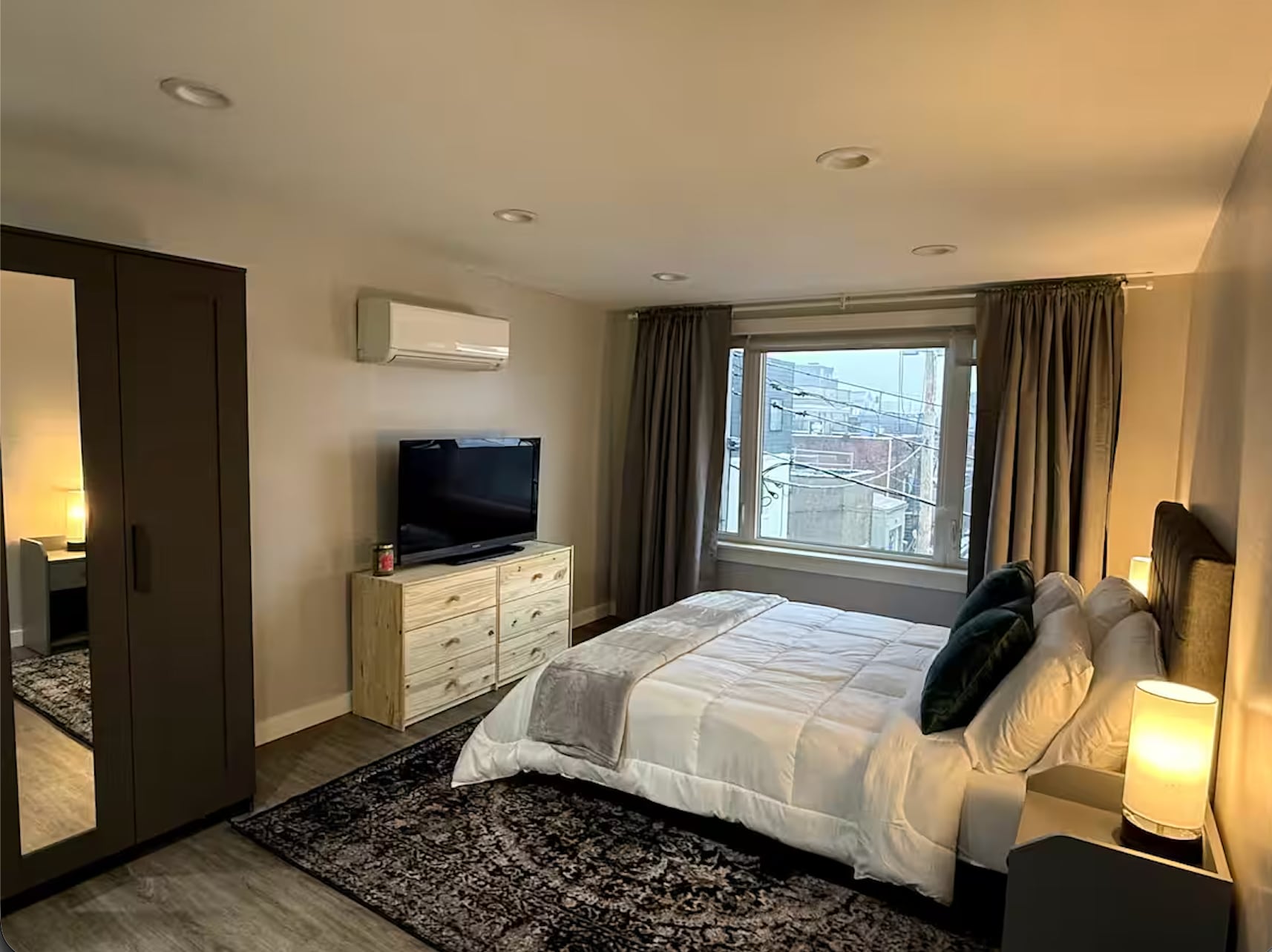 Building Photo - 187 42nd St