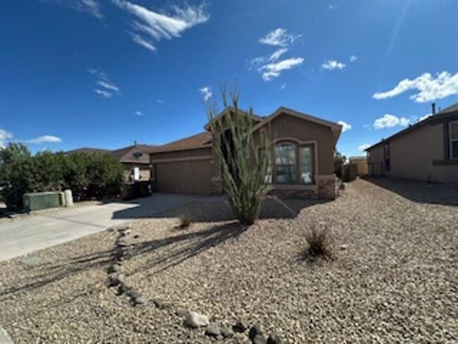 Primary Photo - 4715 Zeno Pl