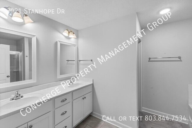 Building Photo - 3021 Stanhope Dr