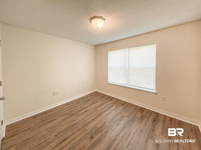 Building Photo - 16648 Vanilla Dr