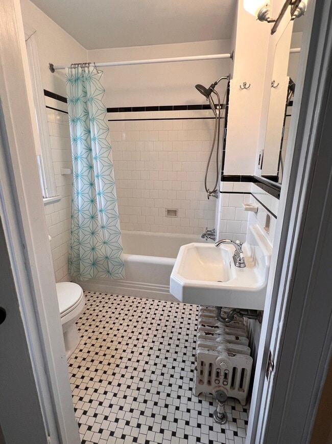 Building Photo - 3213 Condie St