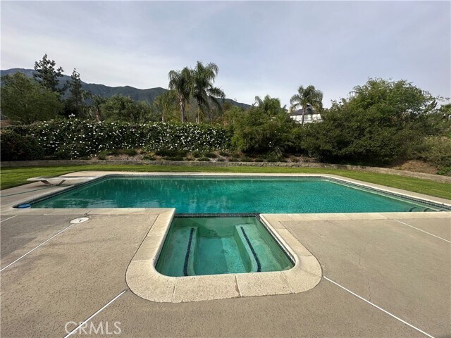 Building Photo - 9388 Valley View St