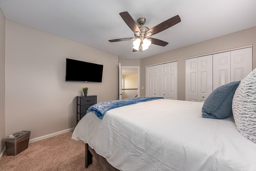 Building Photo - 2484 Warm Springs Ln