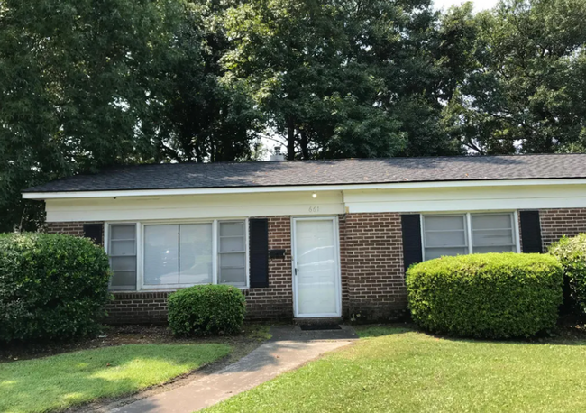 Primary Photo - Conveniently Located Two Bedroom Townhome ...
