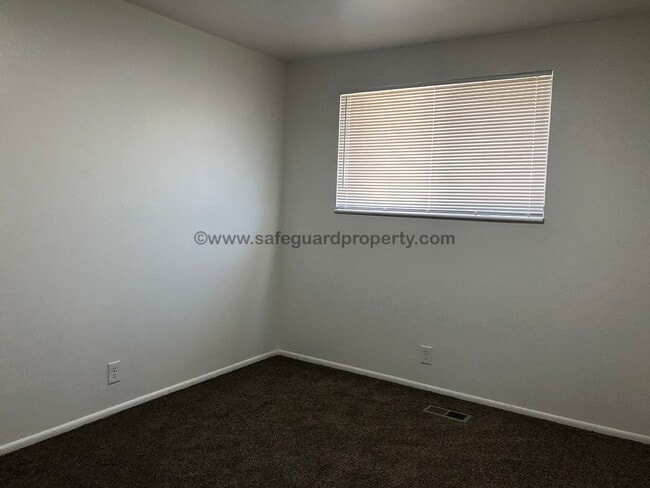 Building Photo - Charming 3 Bedroom Home in Taylorsville