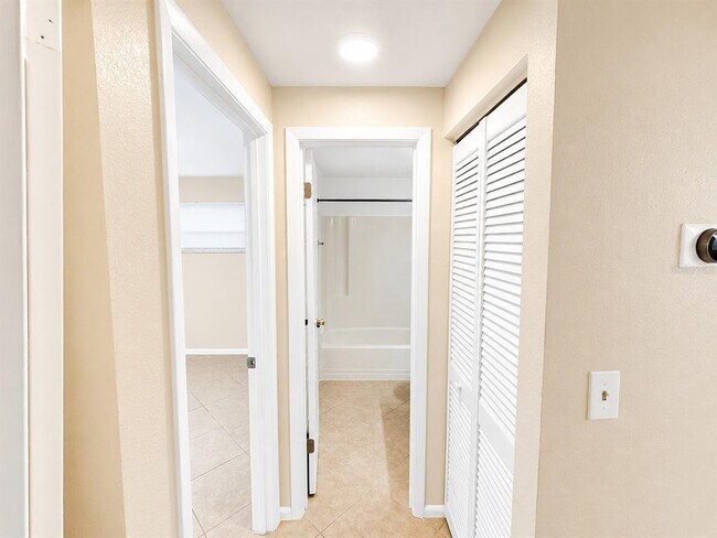 Building Photo - 257 Camillia Ln