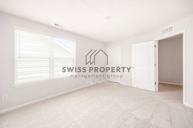 Building Photo - 12281 Rooster Tail Dr