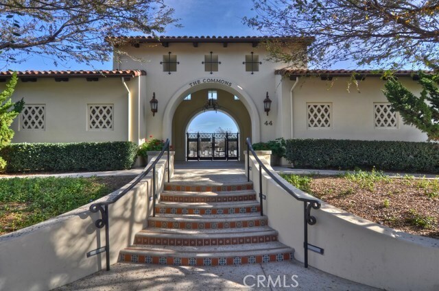 Building Photo - 88 Stepping Stone