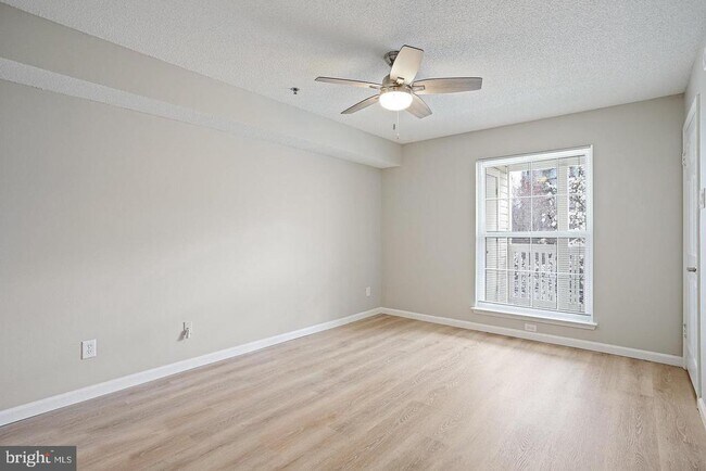 Building Photo - 1504 Lincoln Way