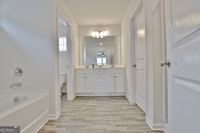 Building Photo - 8077 Rudder Cir