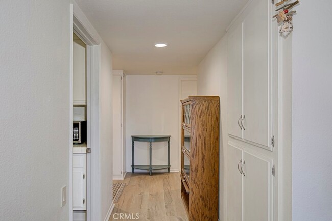 Building Photo - 2296 Via Puerta
