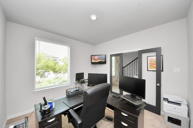 Building Photo - 21638 Laggan Clf Ln