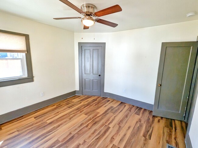 Building Photo - Adorable 2BR 1B in a Historic Neighborhood