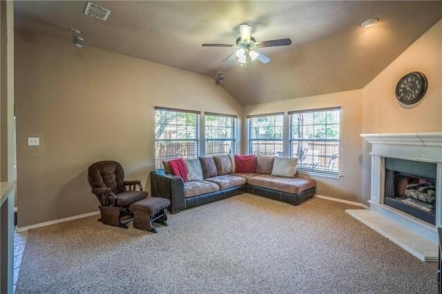 Building Photo - 11186 Newberry Dr