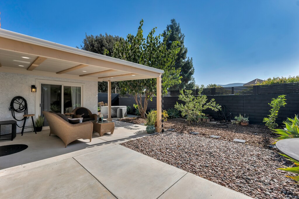 Building Photo - 15290 Bambi Ct