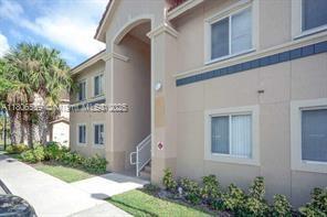 Building Photo - 1049 Golden Lakes Blvd