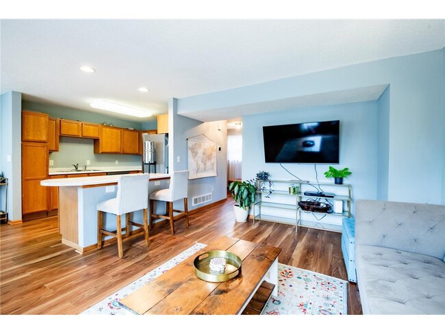 Building Photo - 5724 4th St NE