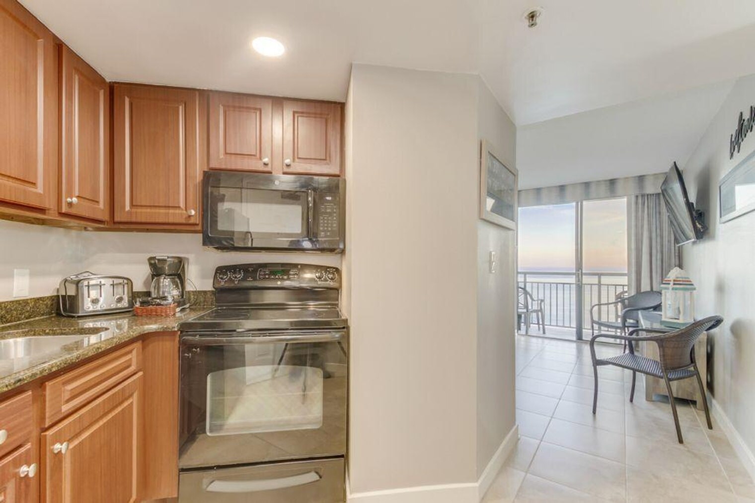 Building Photo - 2701 N Ocean Blvd