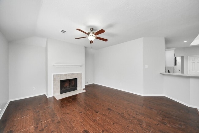 Building Photo - 8322 Adler Lake Dr