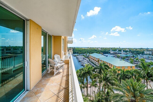 Building Photo - 700 E Boynton Beach Blvd