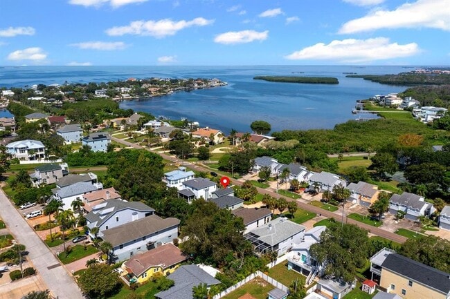 Building Photo - 506 Oceanview Ave